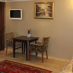 Regency World Hotell 3*