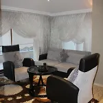 Regency World Hotell 3*