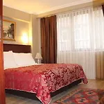 Hotell Regency World