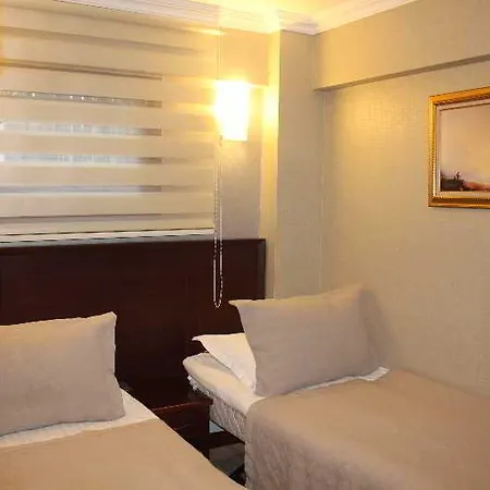 Regency World Hotel 3*