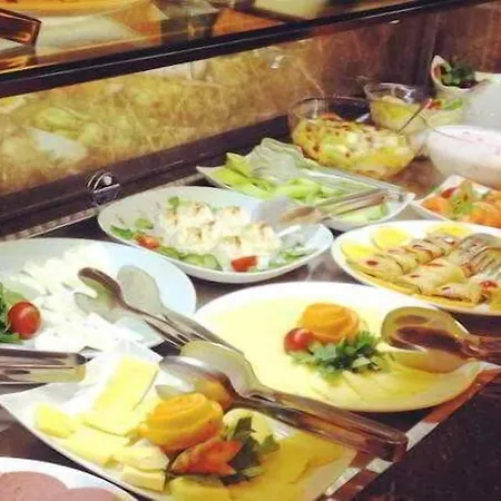 Regency World Hotel 3*