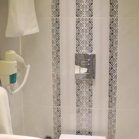 Regency World Hotel