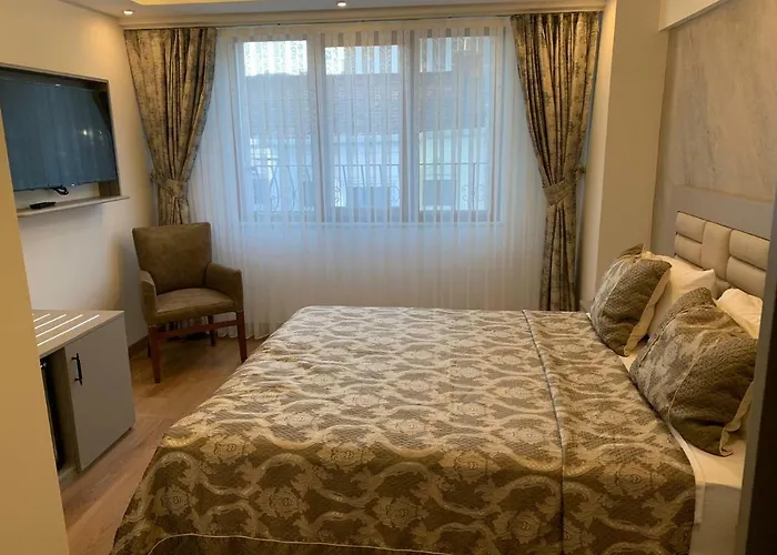 Отель Regency World