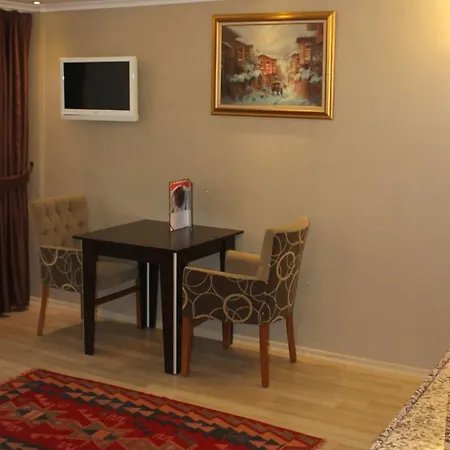 Regency World Hotell 3*